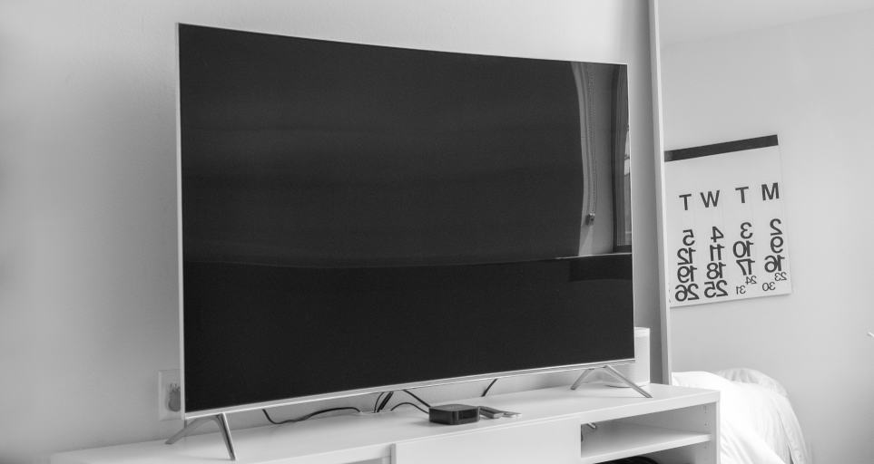 Brak obrazu w telewizorze, czarny ekran TV się włącza